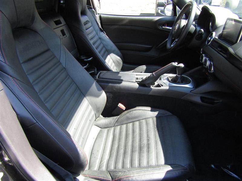 Used 2020 FIAT 124 Spider Abarth w/ Convenience Group image 25