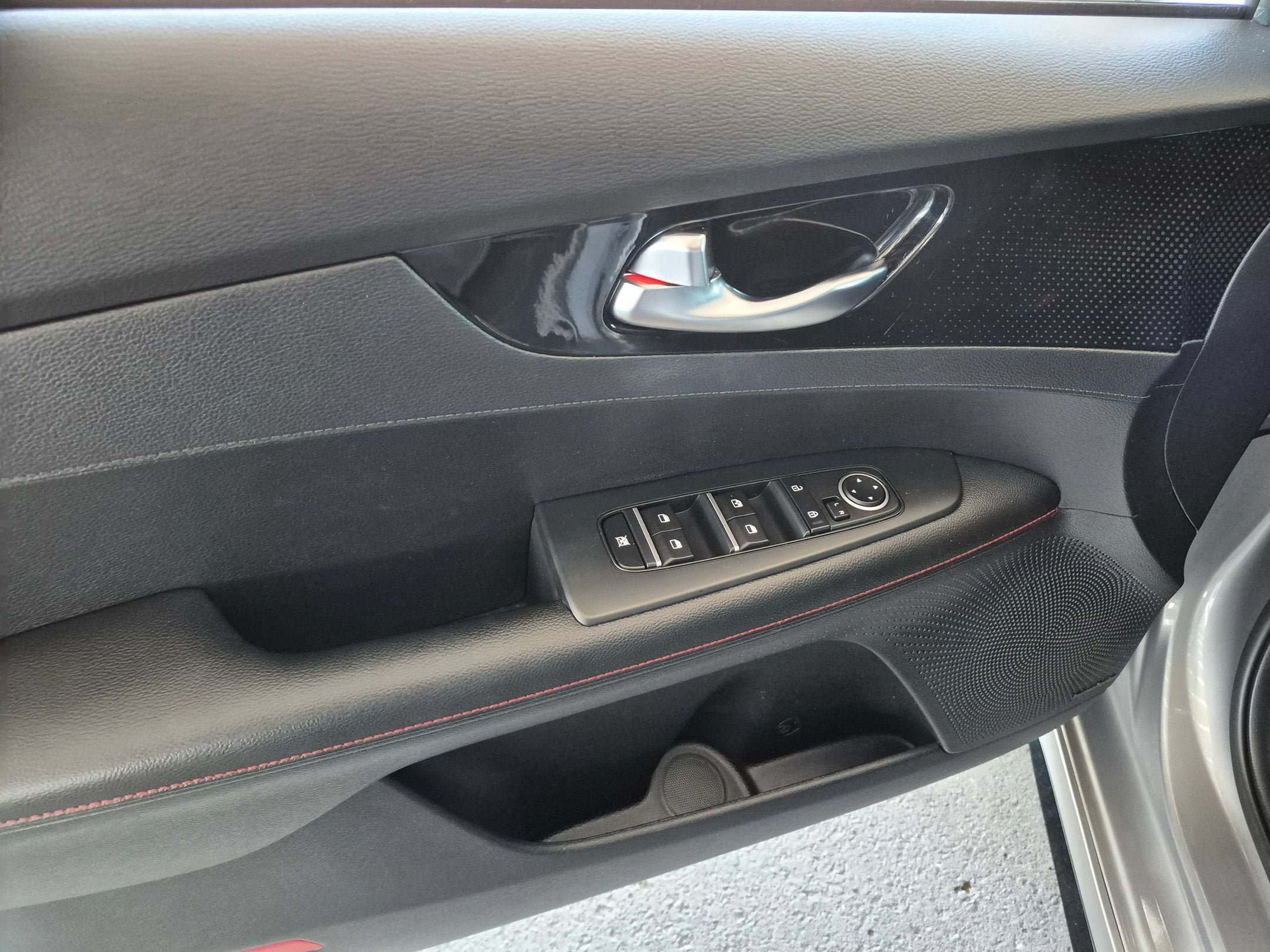 Used 2022 Kia Forte GT w/ GT2 Package FWD image 8