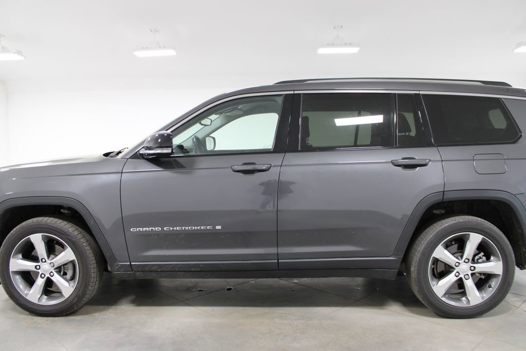 Used 2022 Jeep Grand Cherokee L Limited image 6
