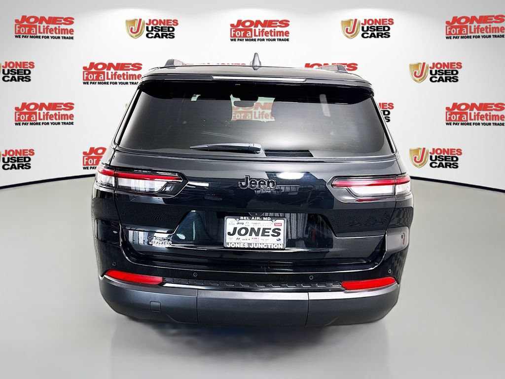 Used 2023 Jeep Grand Cherokee L Laredo AWD/4WD image 16