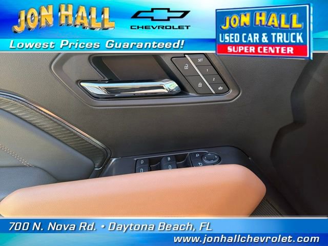 Used 2025 GMC Canyon AT4 w/ Nightfall Edition image 26