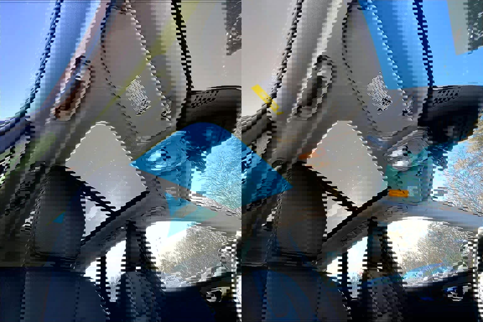 Certified 2023 Volvo XC60 B5 Plus w/ Climate Package image 14