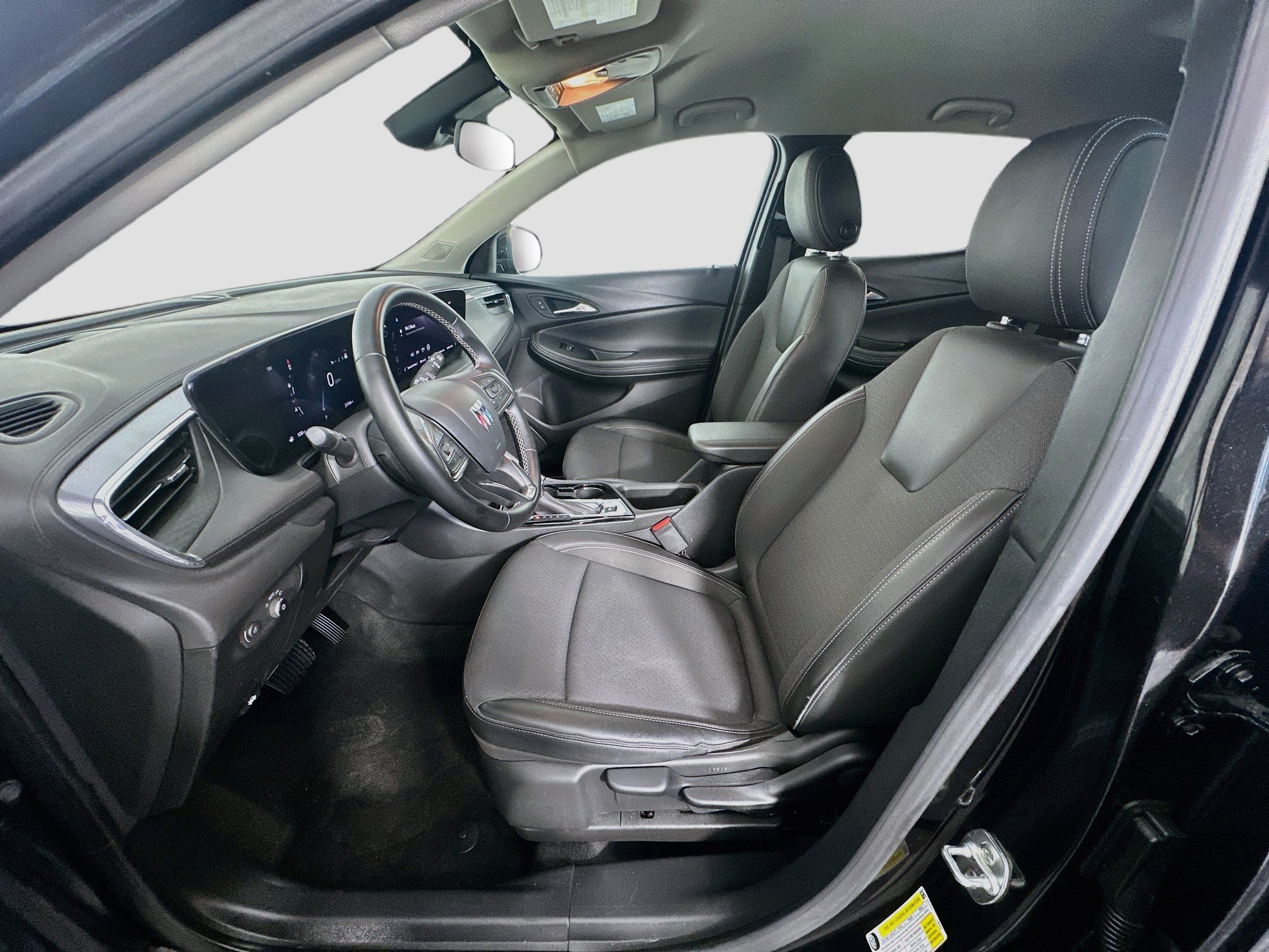 Used 2025 Buick Encore GX Preferred FWD image 13