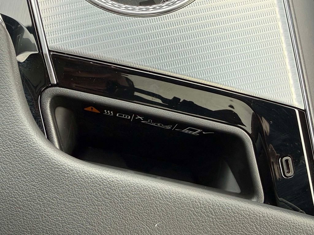 Used 2024 Cadillac Lyriq Tech image 24