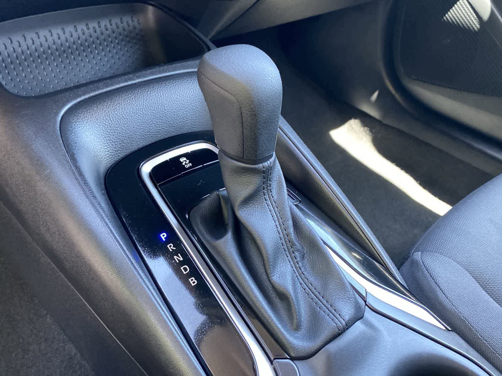 Used 2025 Toyota Corolla LE FWD image 38