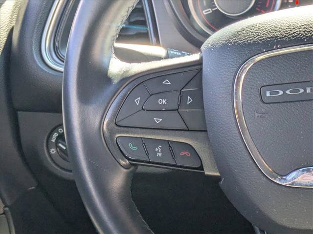 Used 2015 Dodge Challenger SXT image 23