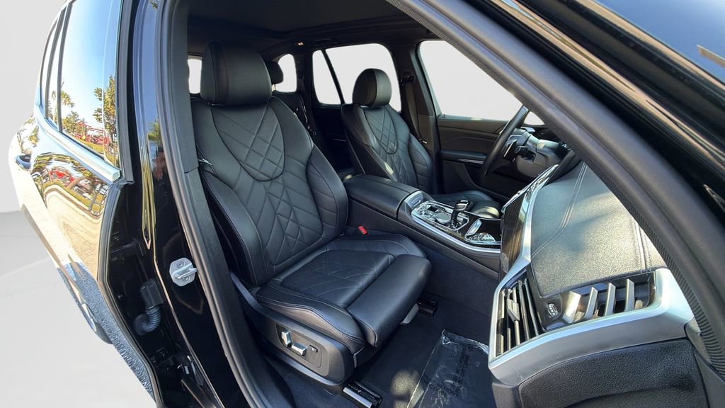 Certified 2023 BMW X5 xDrive45e w/ Parking Assistance Package image 19