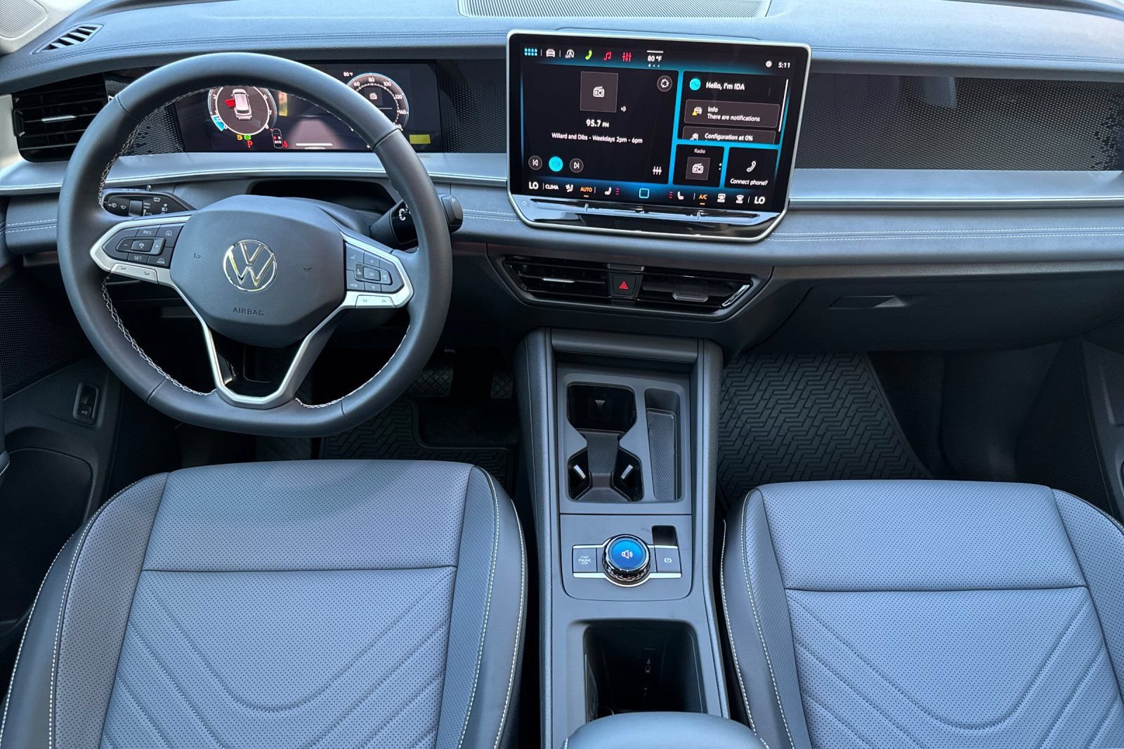 New 2026 Volkswagen Tiguan SE AWD/4WD image 13