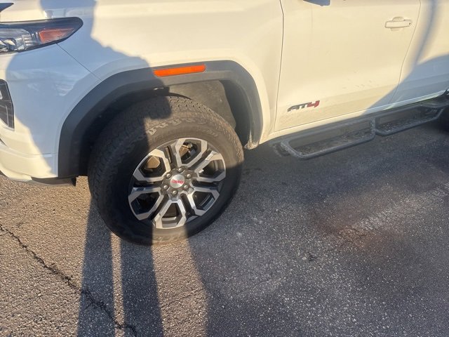 Used 2024 GMC Canyon AT4 w/ AT4 Premium Package image 6