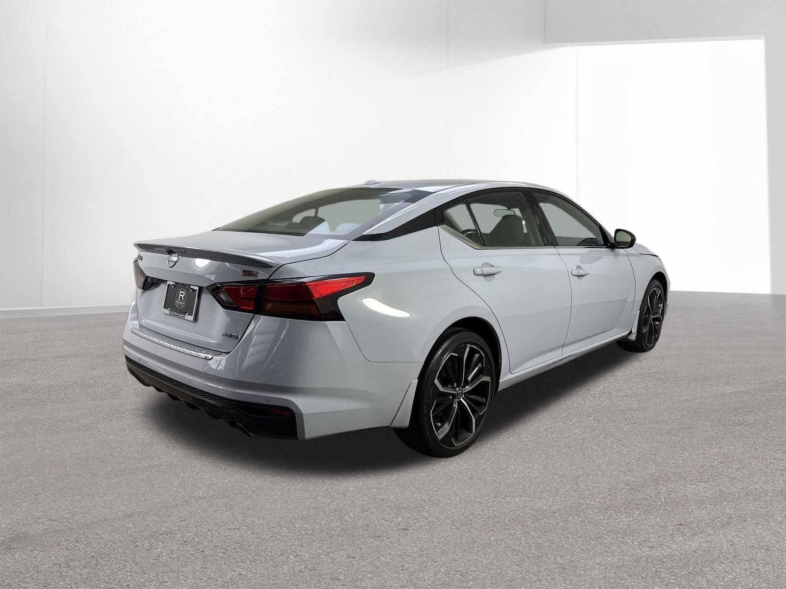 Used 2023 Nissan Altima 2.5 SR w/ SR Premium Package AWD/4WD image 35