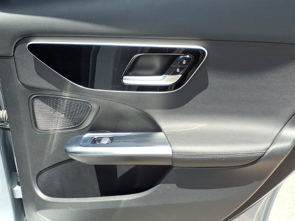 Used 2023 Mercedes-Benz C 300 4MATIC Sedan image 15