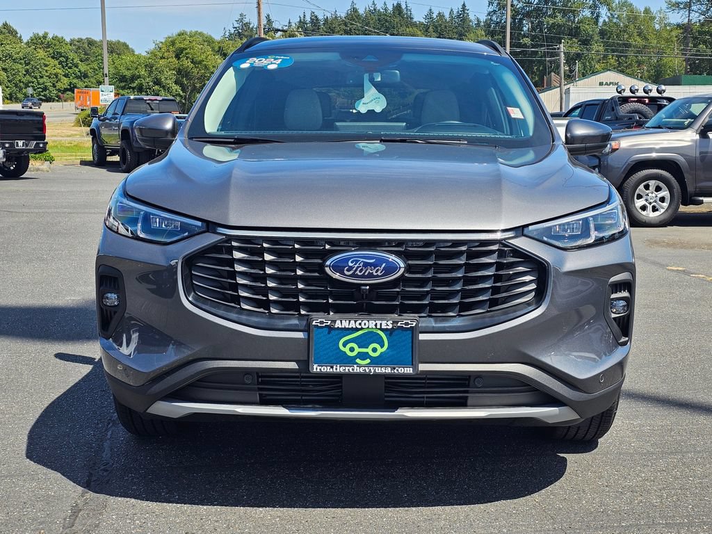 Used 2024 Ford Escape Platinum w/ Premium Technology Package AWD/4WD image 8