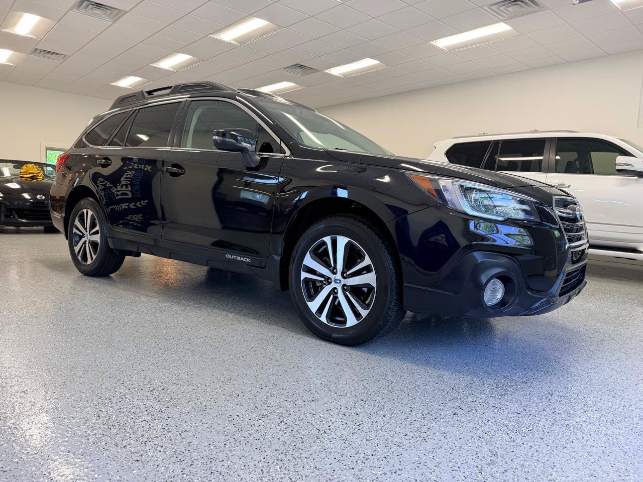 Used 2019 Subaru Outback 3.6R Limited w/ Popular Package #2 AWD/4WD image 10