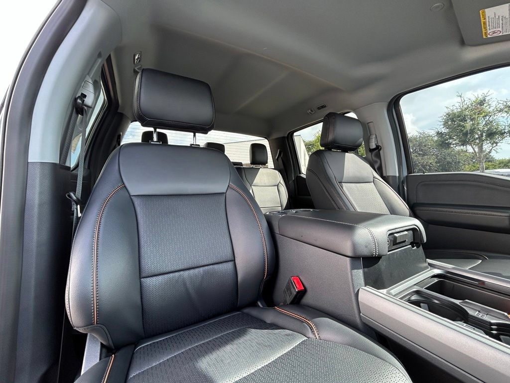 New 2026 Ford F250 Lariat w/ Black Appearance Package AWD/4WD image 31
