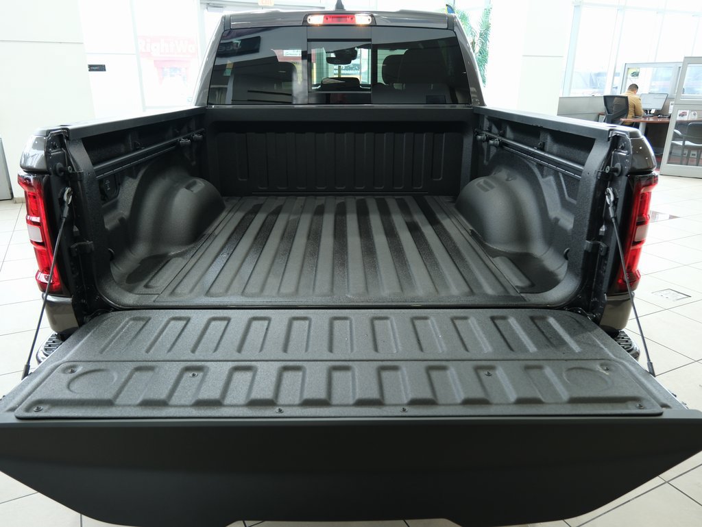 New 2026 RAM 1500 4x4 Crew Cab image 34