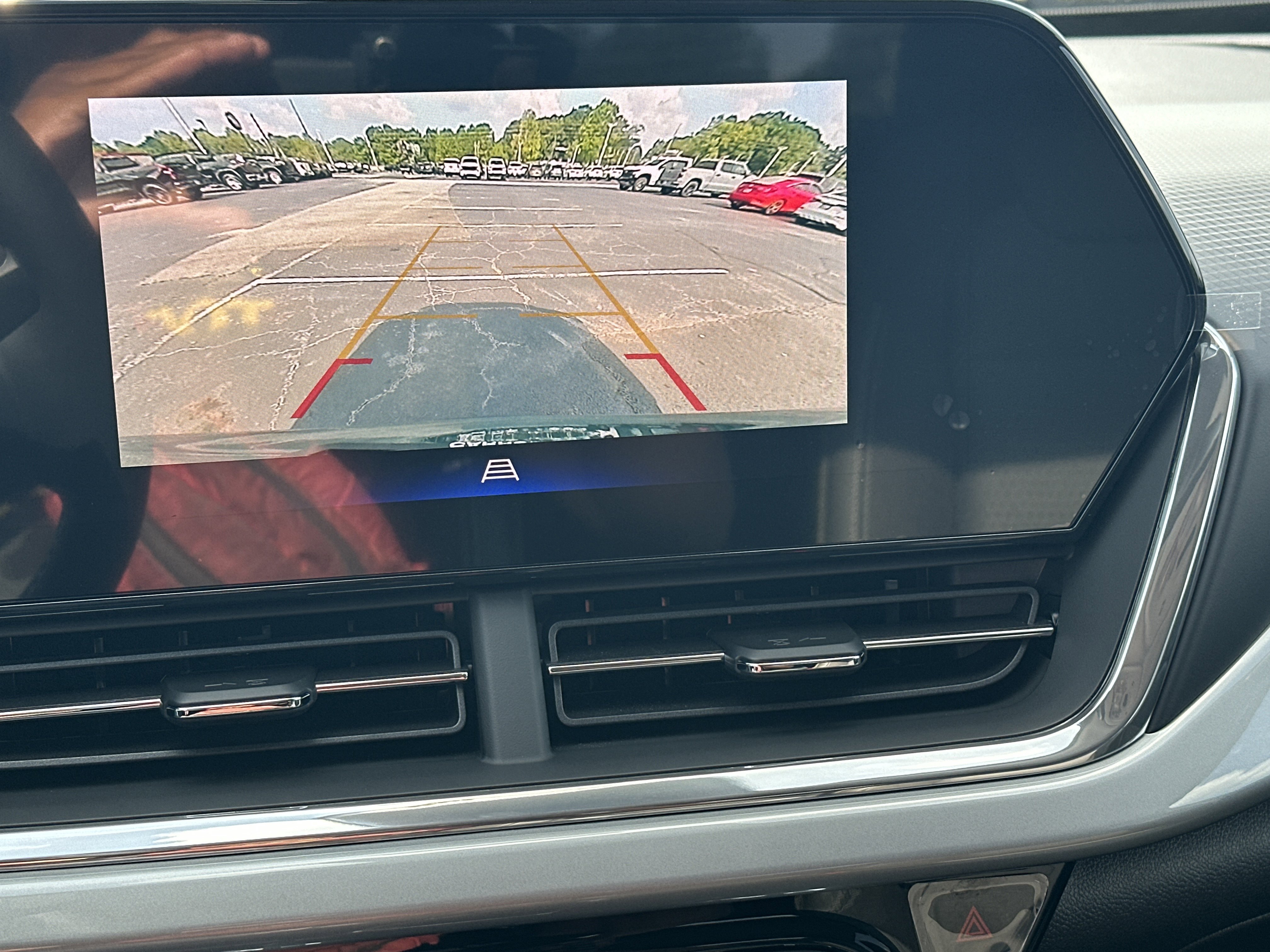 New 2026 Chevrolet Trax LT w/ Driver Confidence Package FWD image 30