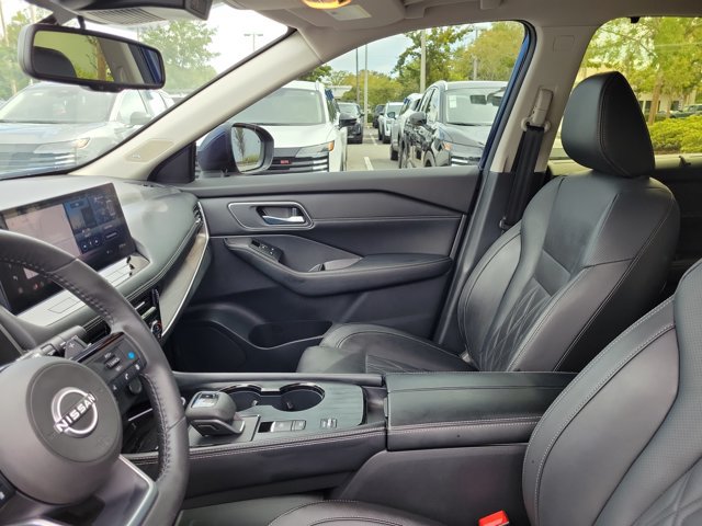 Used 2024 Nissan Rogue Platinum w/ Platinum Premium Package FWD image 19