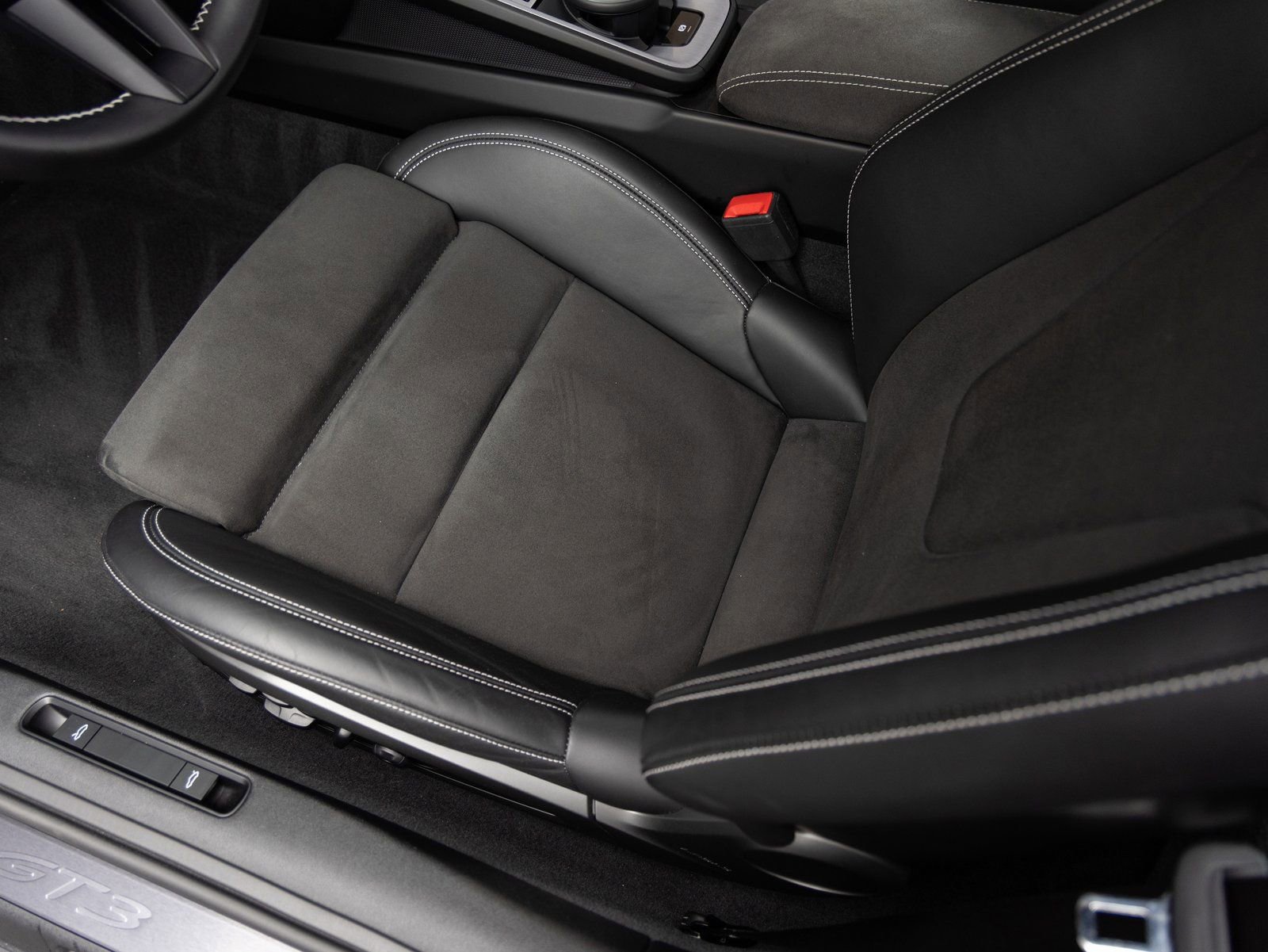 Certified 2022 Porsche 911 GT3 image 23