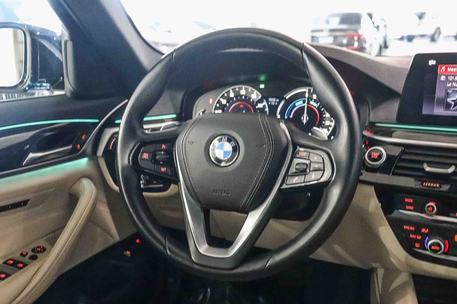 Used 2019 BMW 530e w/ Convenience Package RWD image 16