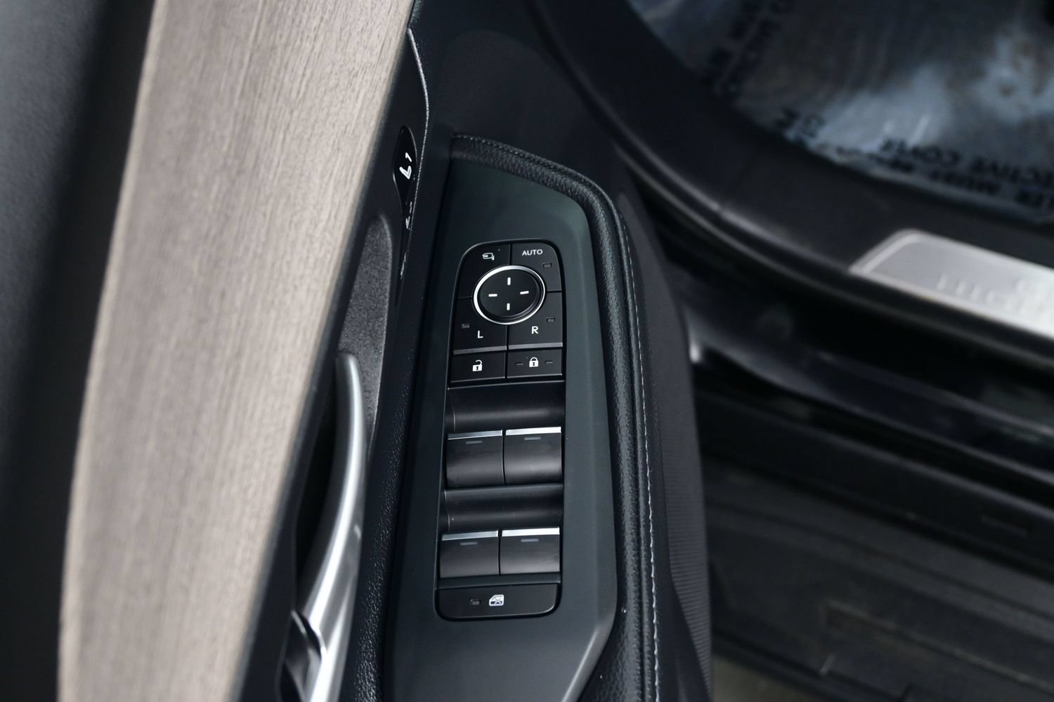 Used 2026 Toyota Grand Highlander AWD Hybrid image 10