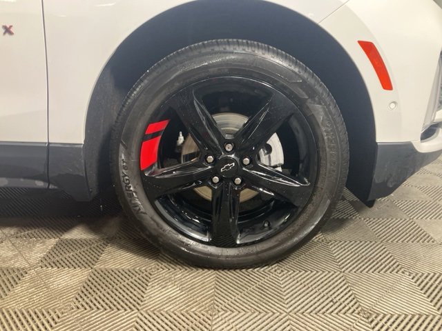 Used 2023 Chevrolet Equinox Premier image 21