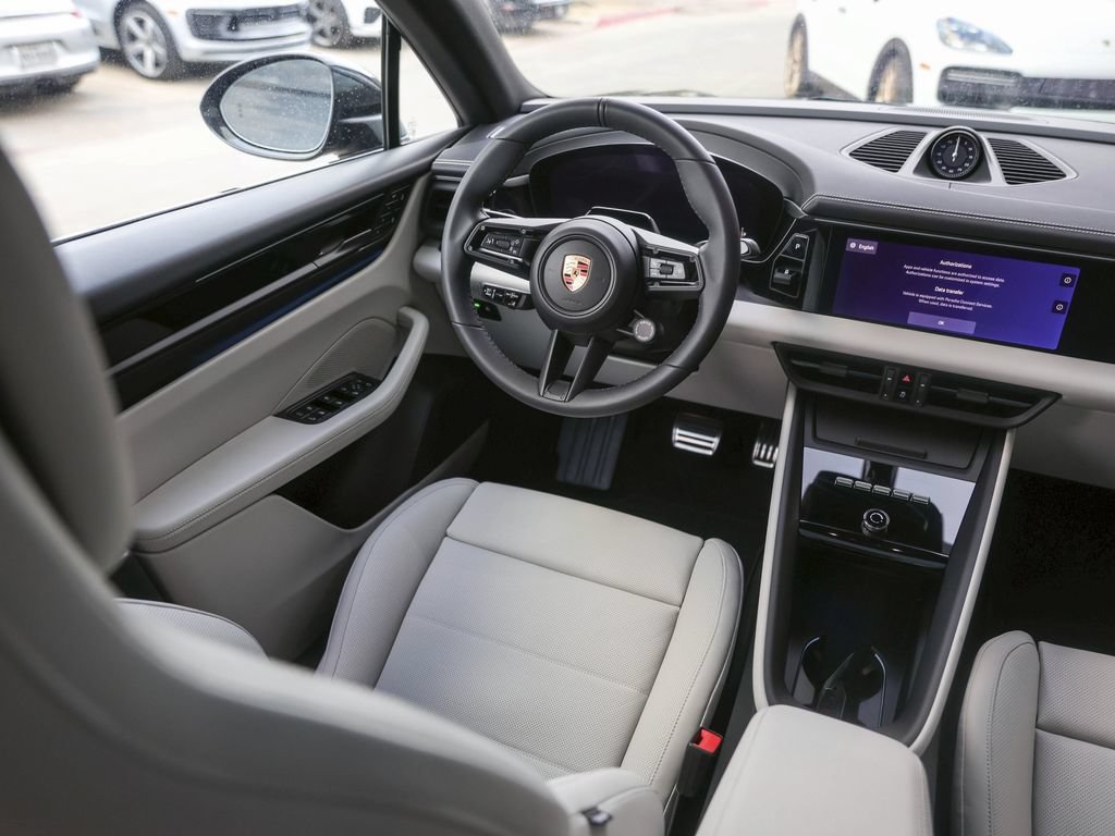 New 2026 Porsche Macan Electric RWD image 30