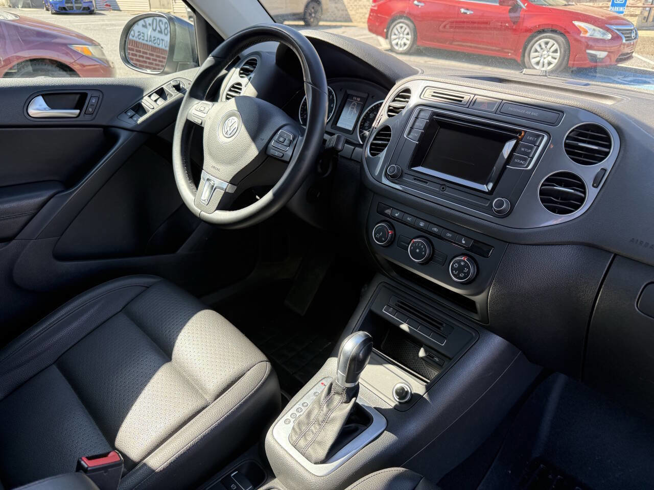 Used 2016 Volkswagen Tiguan S image 23