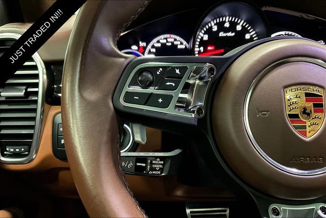 Used 2022 Porsche Cayenne Turbo image 19
