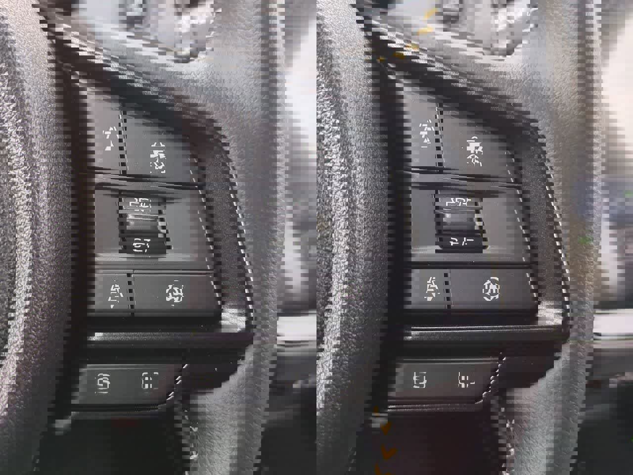 Used 2025 Subaru Crosstrek 2.5i Sport w/ Crosstrek Mirror Package AWD/4WD image 23