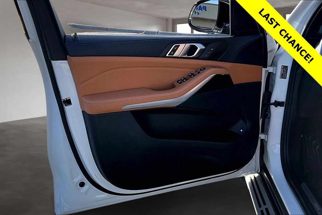 Used 2023 BMW X5 xDrive45e image 23