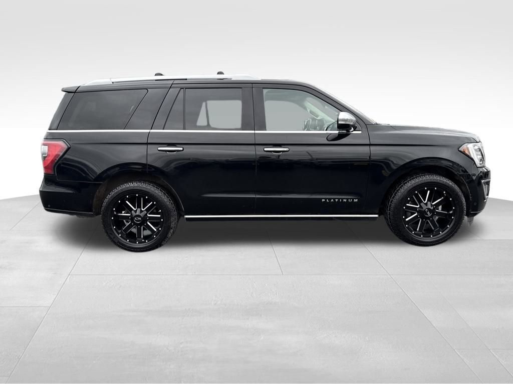 Used 2018 Ford Expedition Platinum image 11
