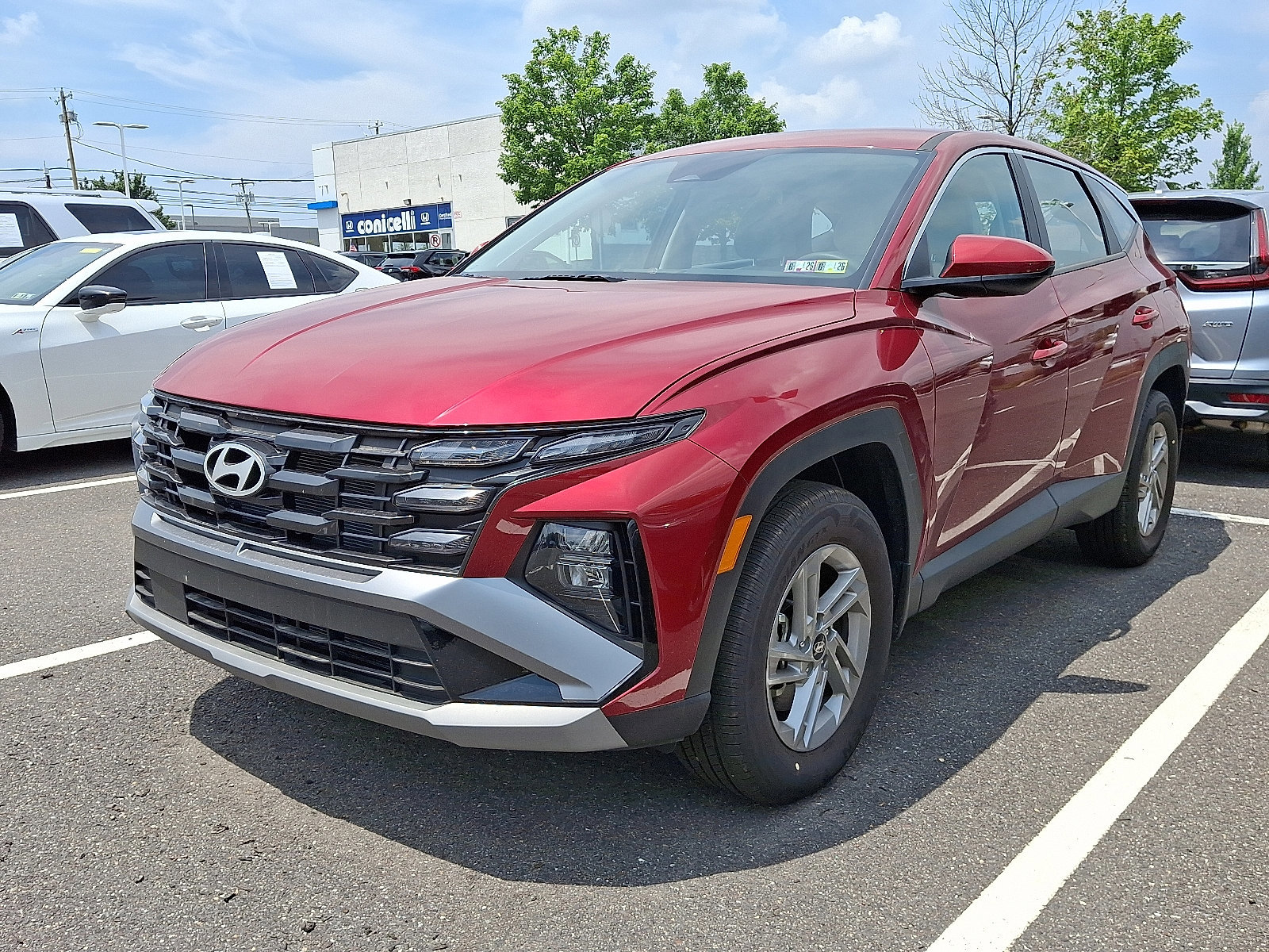 Certified 2025 Hyundai Tucson SE image 2