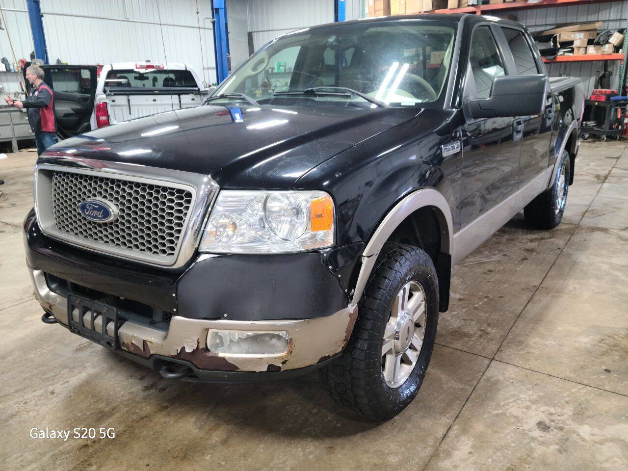 Used 2005 Ford F150 Lariat image 4