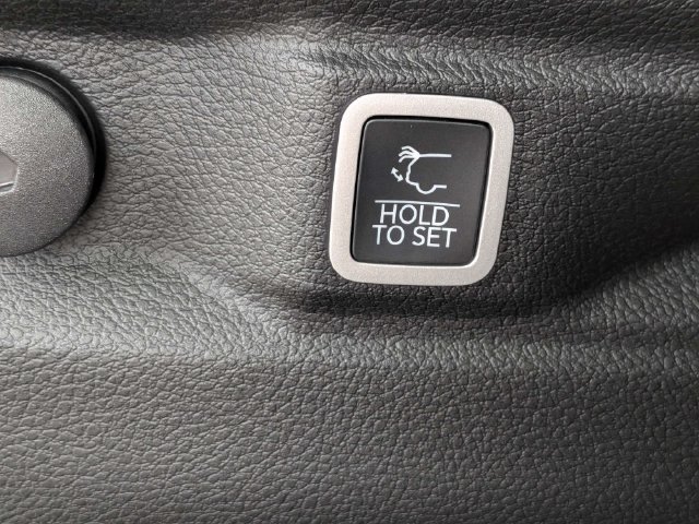 New 2027 Jeep Grand Cherokee L Limited w/ Limited Altitude Package RWD image 18