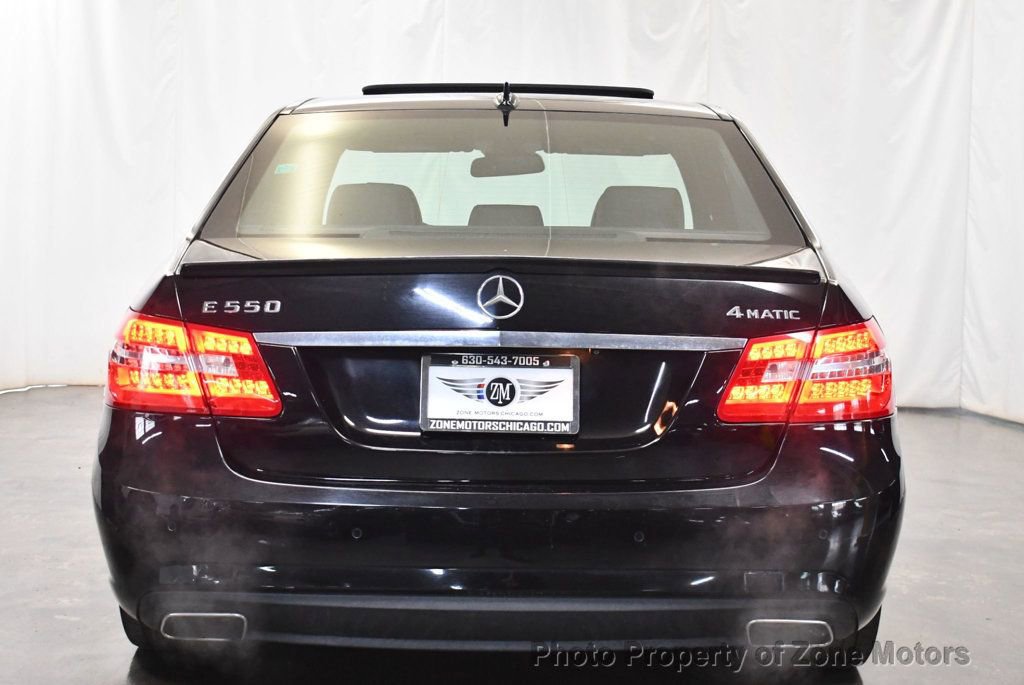 Used 2010 Mercedes-Benz E 550 4MATIC Sedan image 10