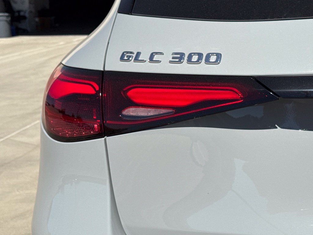 New 2027 Mercedes-Benz GLC 300 image 14