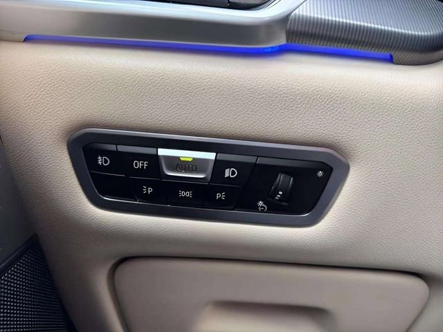 Used 2019 BMW X5 xDrive40i w/ Premium Package 2 image 8