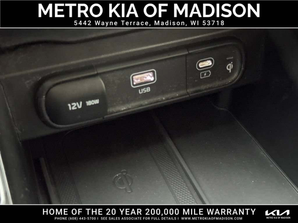 Used 2025 Kia Telluride S AWD/4WD image 24