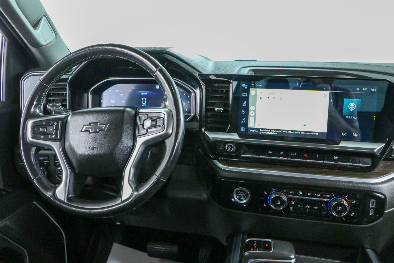 Used 2022 Chevrolet Silverado 1500 RST w/ Protection Package AWD/4WD image 17