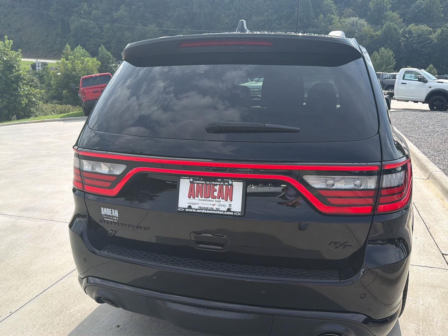 Used 2025 Dodge Durango R/T AWD/4WD image 4