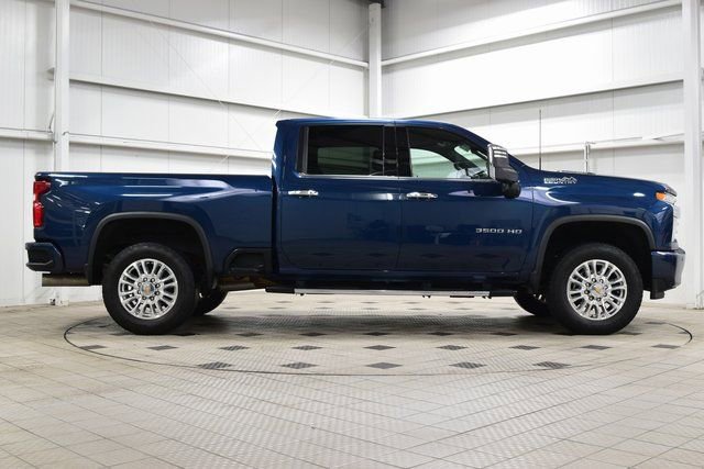 Used 2022 Chevrolet Silverado 3500 High Country AWD/4WD image 9