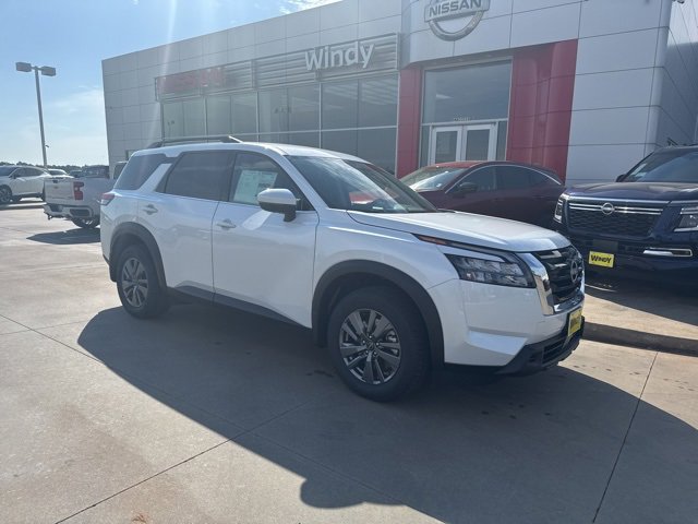 New 2025 Nissan Pathfinder SV