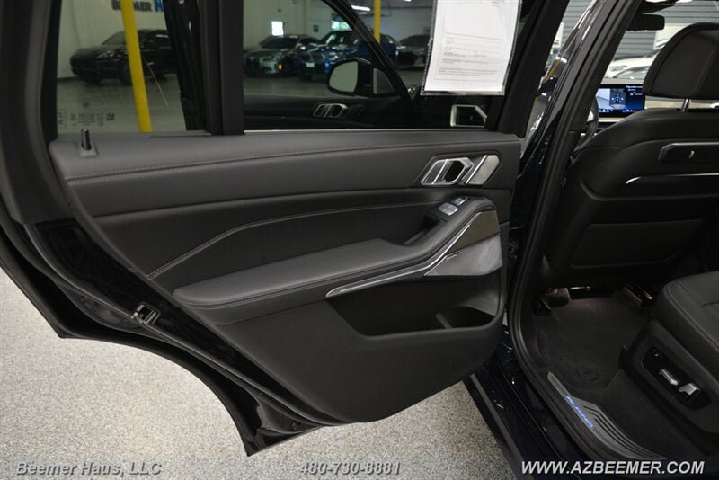 Used 2024 BMW ALPINA XB7 AWD/4WD image 45