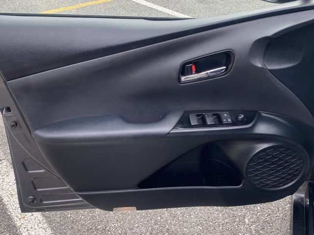 Used 2020 Toyota Prius Prime XLE image 12