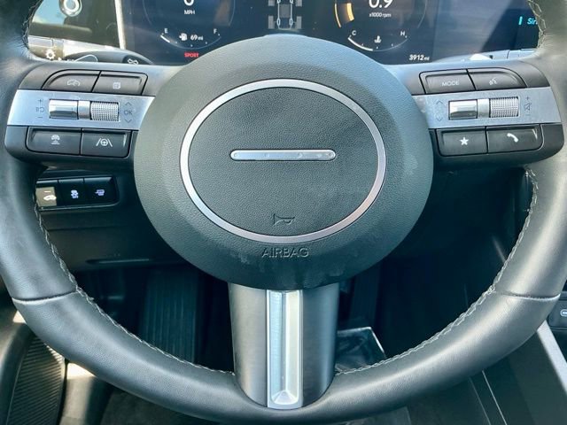 Used 2025 Hyundai Santa Cruz Limited AWD/4WD image 25