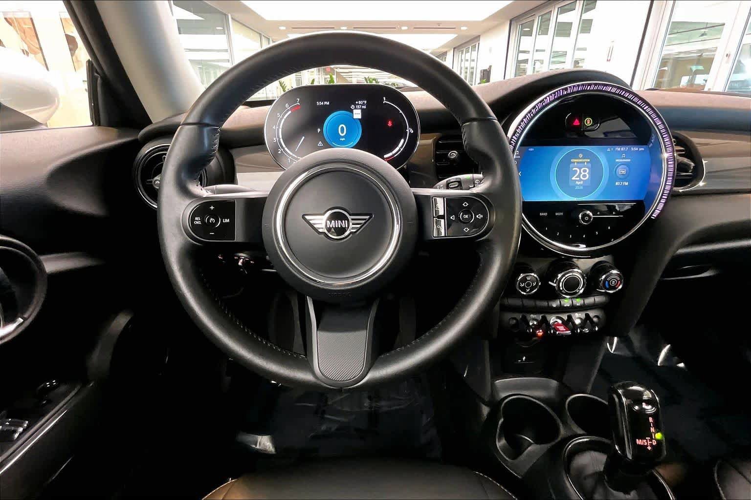Used 2024 MINI Cooper 2-Door Hardtop w/ Storage Package FWD image 6