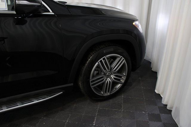 New 2026 Mercedes-Benz GLS 450 4MATIC image 12