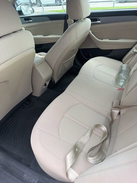 Used 2018 Hyundai Sonata SEL w/ Tech Package 02 FWD image 5