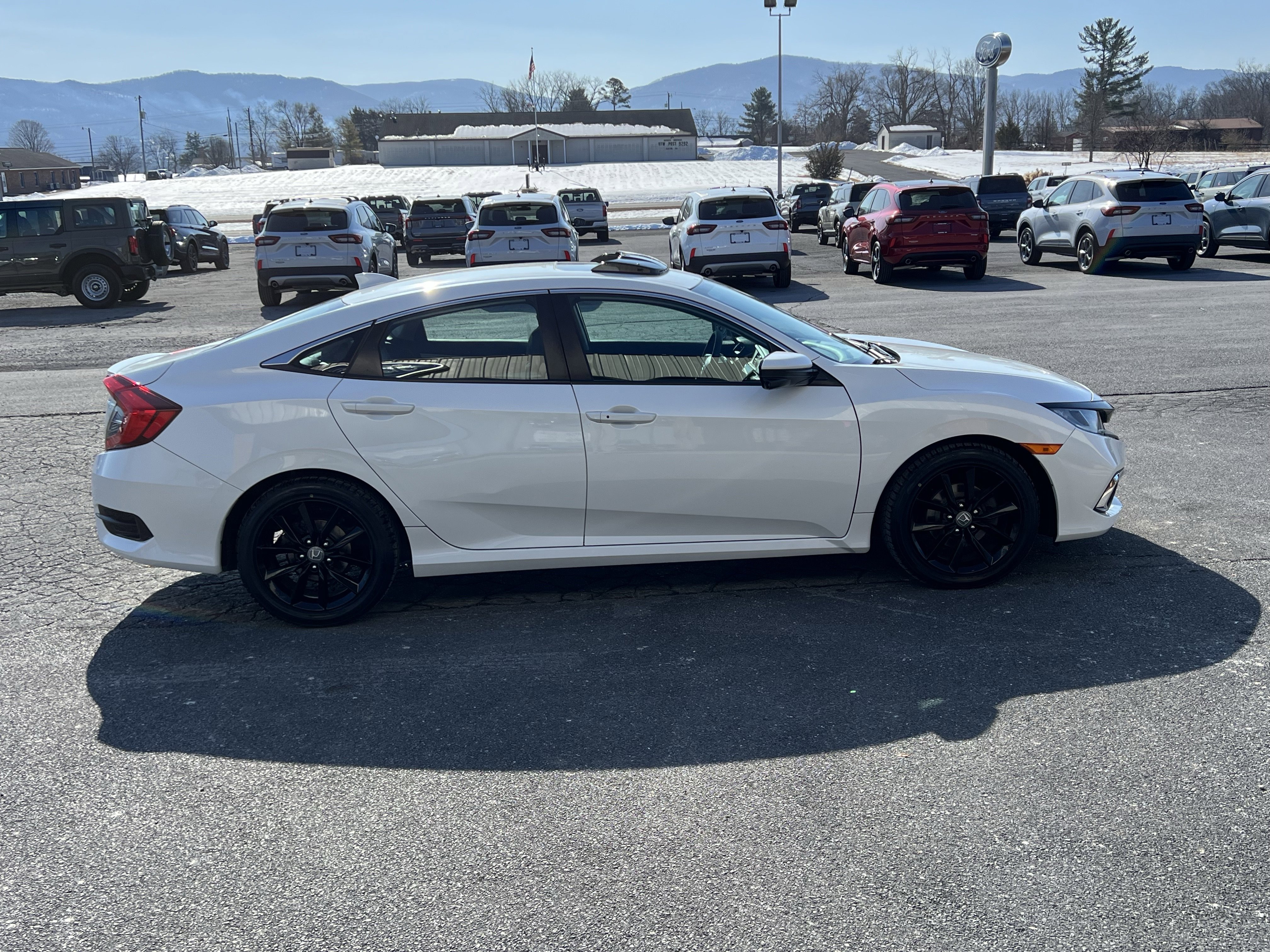 Used 2019 Honda Civic EX-L image 5