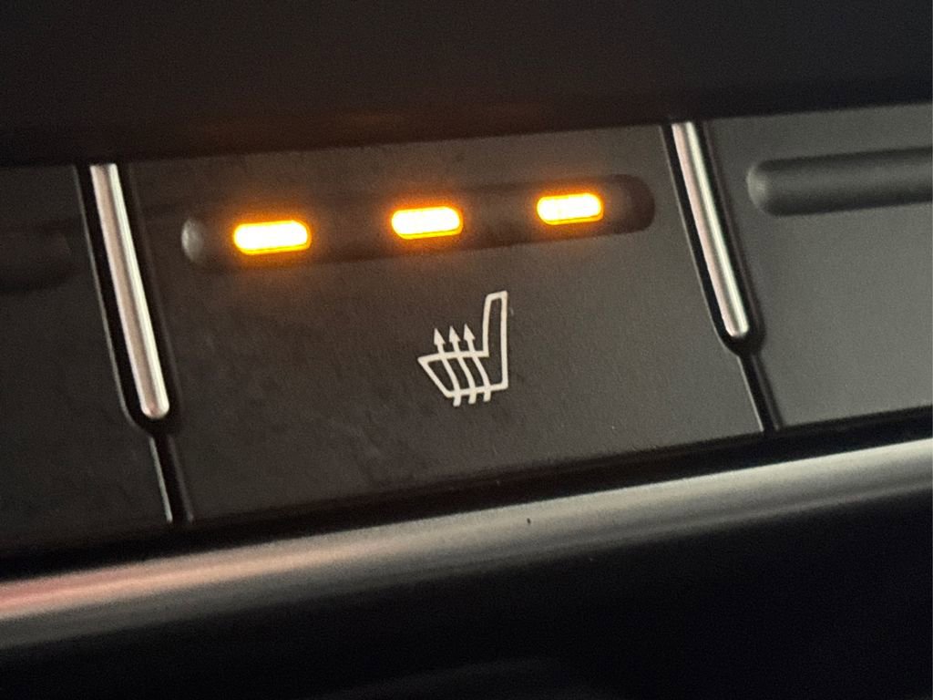 Used 2017 Kia Sorento EX image 31